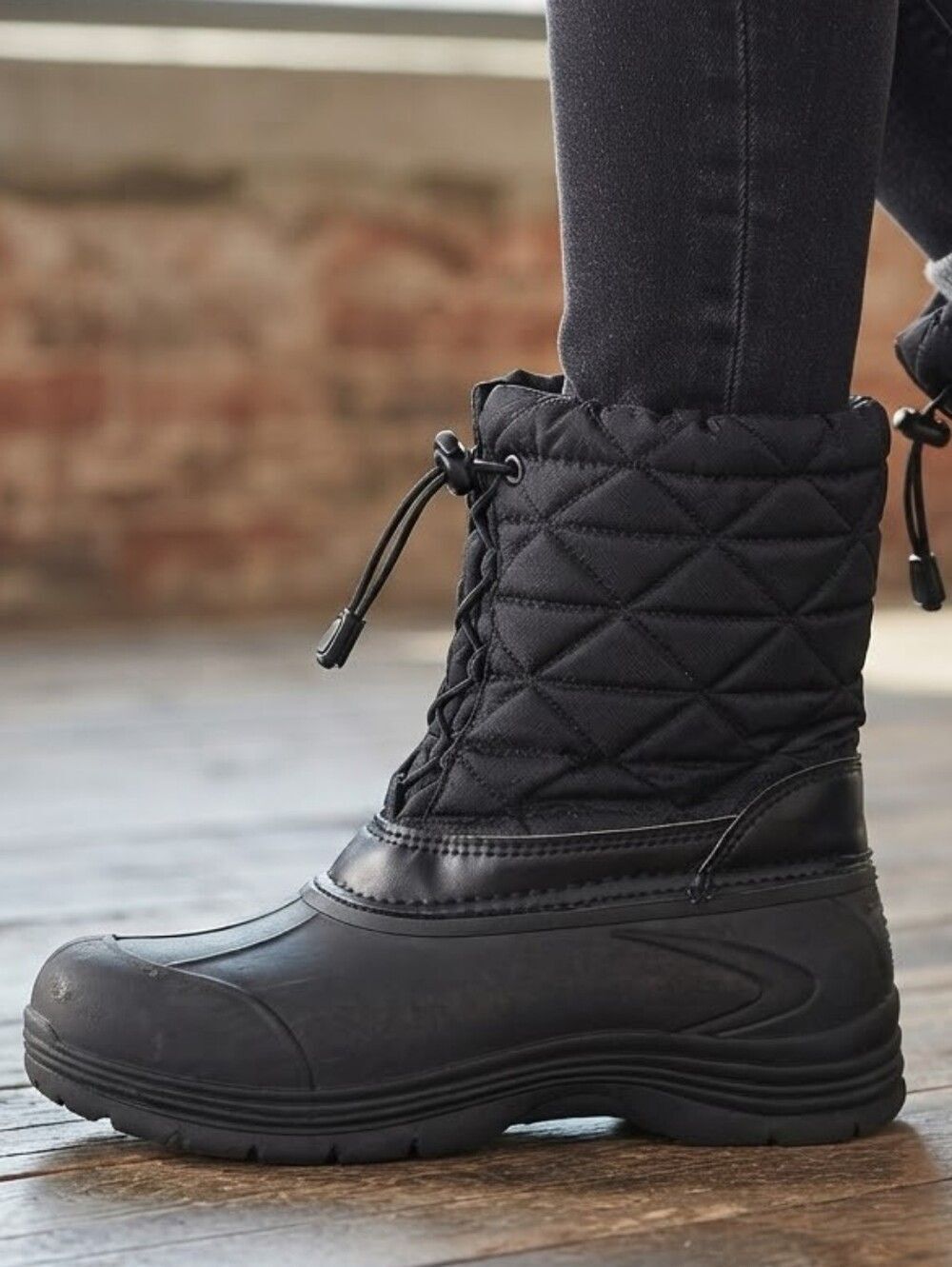 Time & Tru Black Quilted Snow Boots Mid Calf Waterproof Winter Duck Boots Size 9